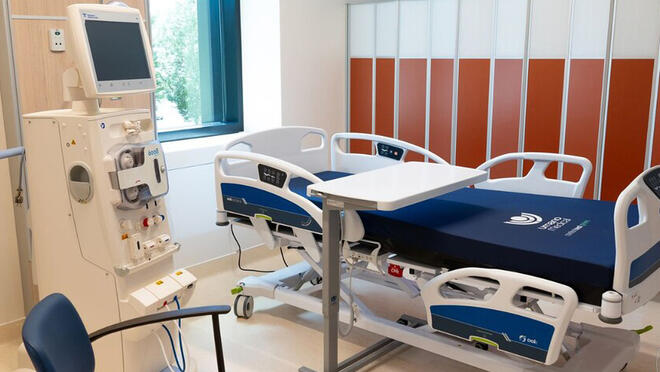 hemodialysis treatment station
