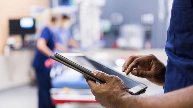 when-to-visit-the-emergency-room-istock-1421626437.jpg